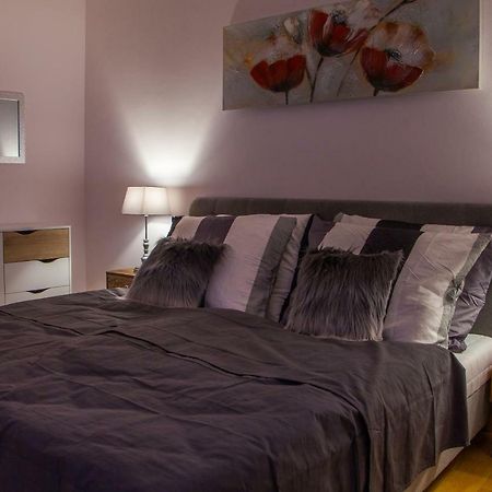 Apartman Slavkov - Velky Slavkov Apartment Bagian luar foto