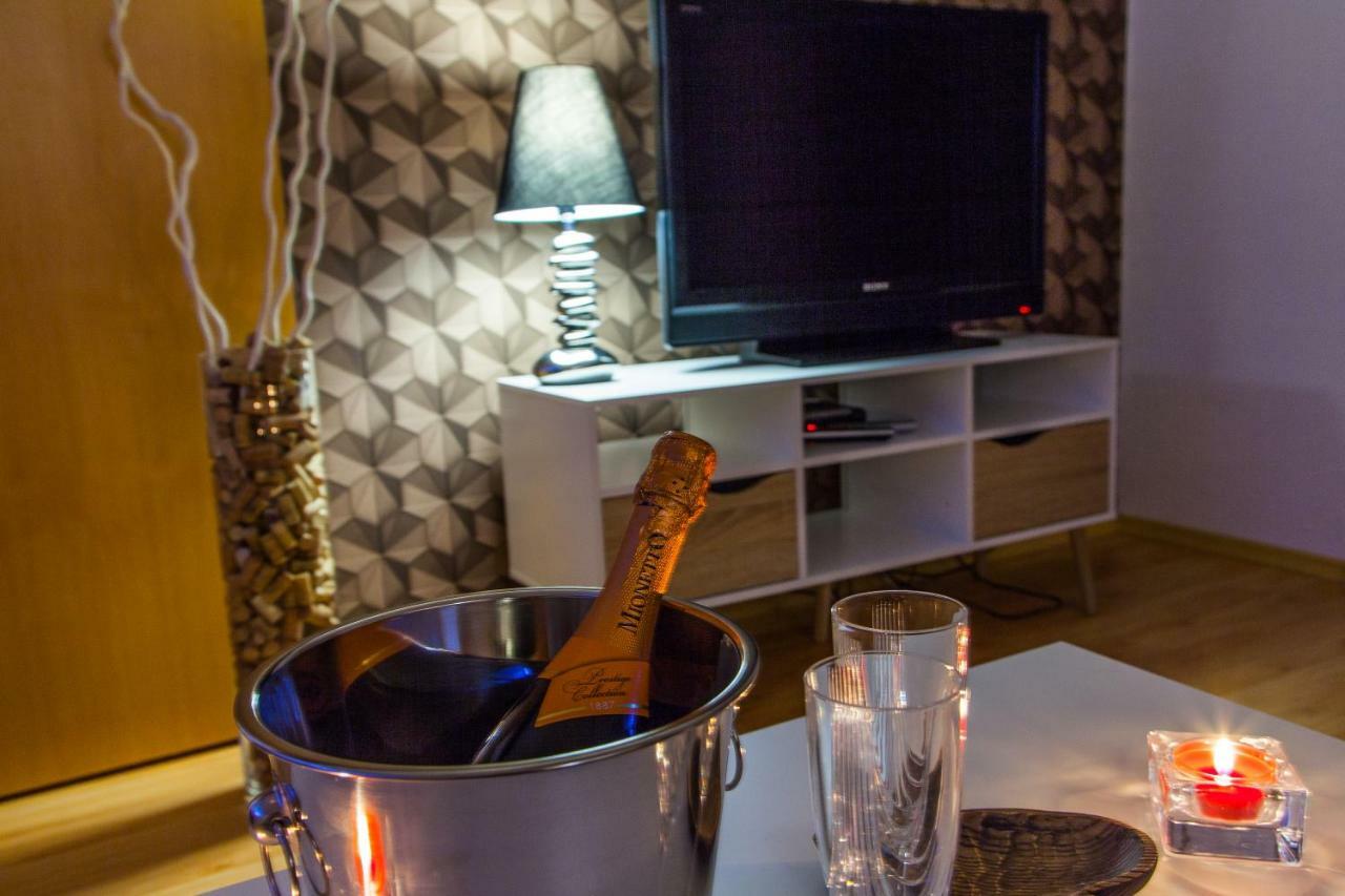 Apartman Slavkov - Velky Slavkov Apartment Bagian luar foto