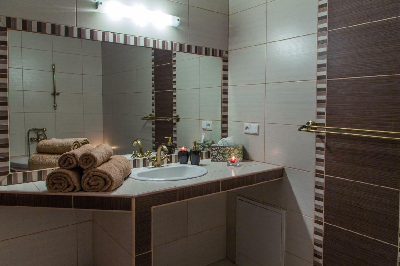 Apartman Slavkov - Velky Slavkov Apartment Bagian luar foto
